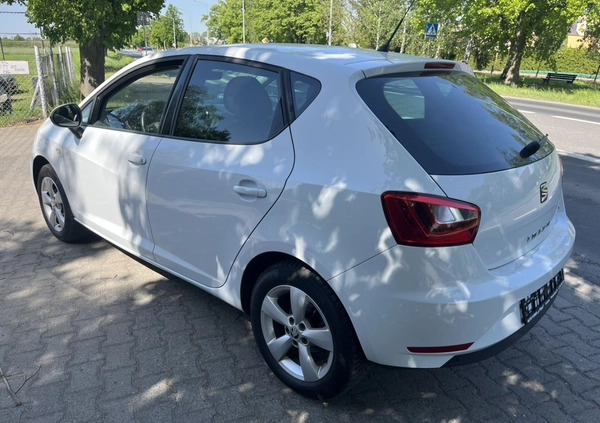 Seat Ibiza cena 27900 przebieg: 144000, rok produkcji 2015 z Leszno małe 92